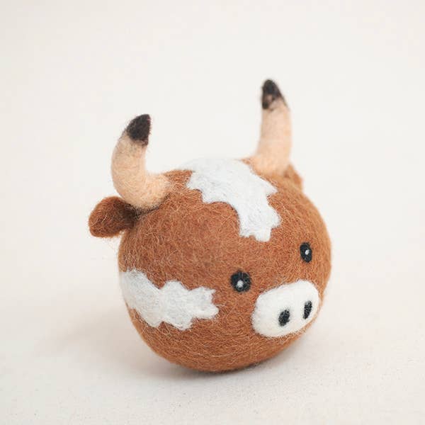 TEXAS LONGHORN BEASTBALL WOOL DOG TOY
