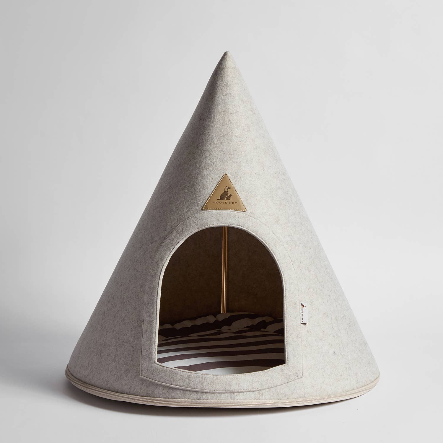 Mod Felt Pet Cave in Cream
