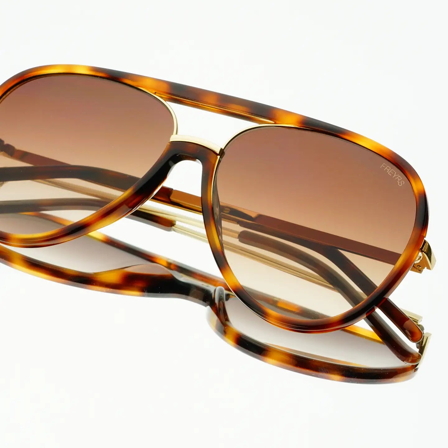 Shay Unisex Aviator Sunglasses