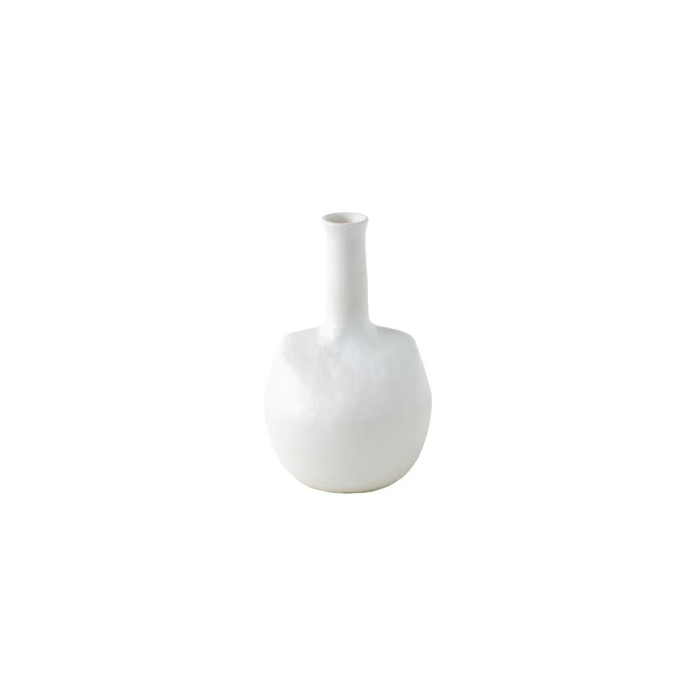 Silhouette No 3 Vase in Milk