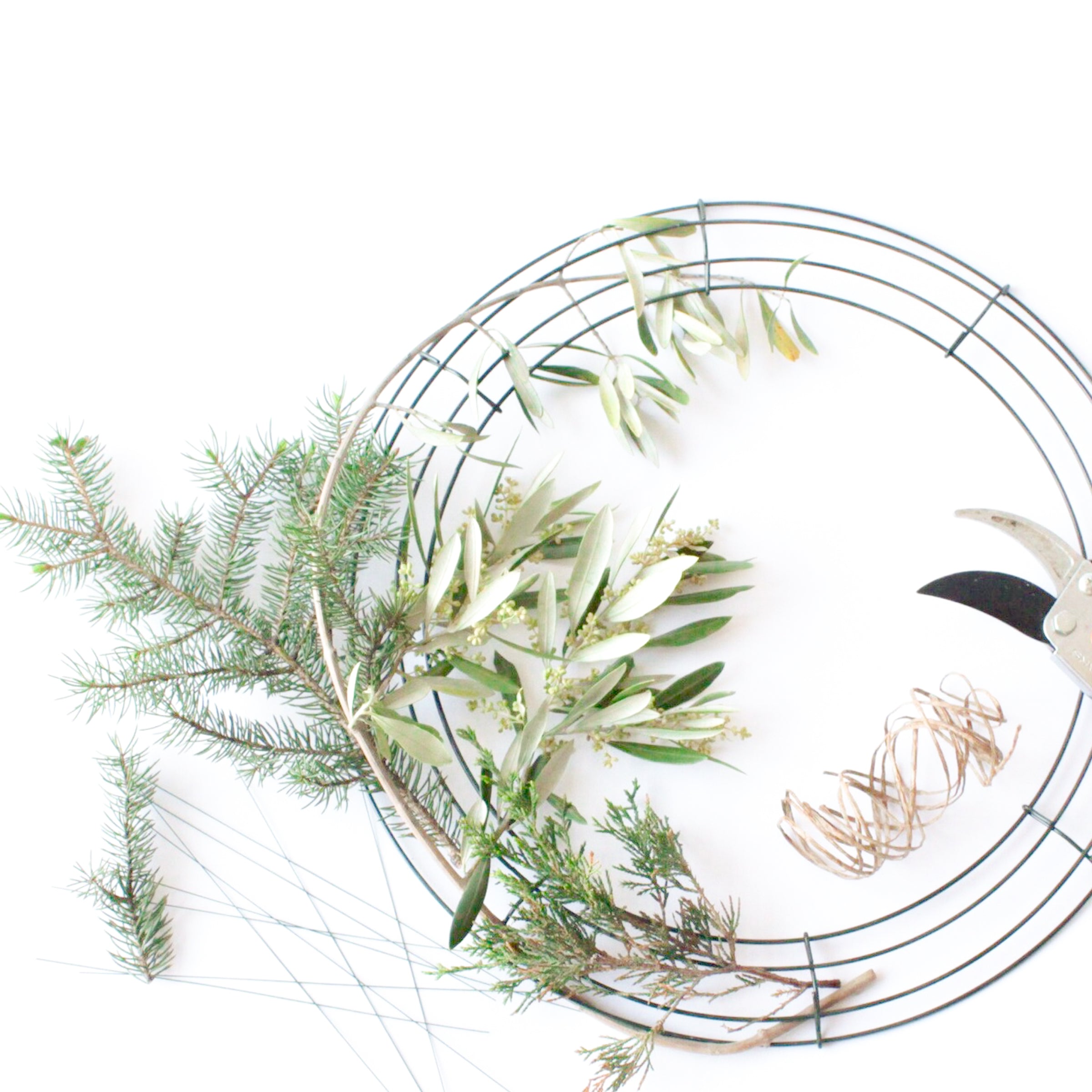 12/5/26 | Winter Wreath