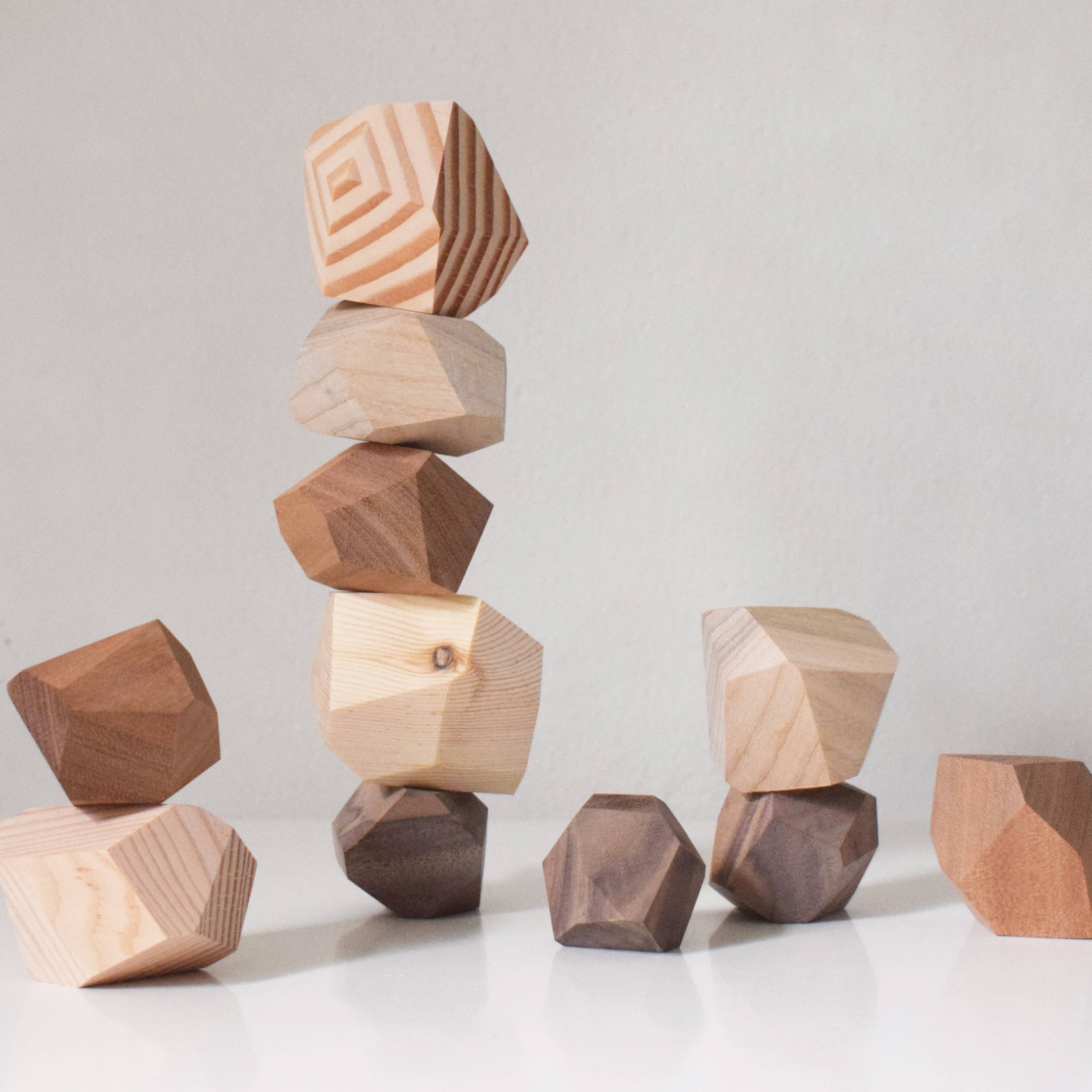 Five-Color Wooden Balance Stones – Mindful Gift for All Ages