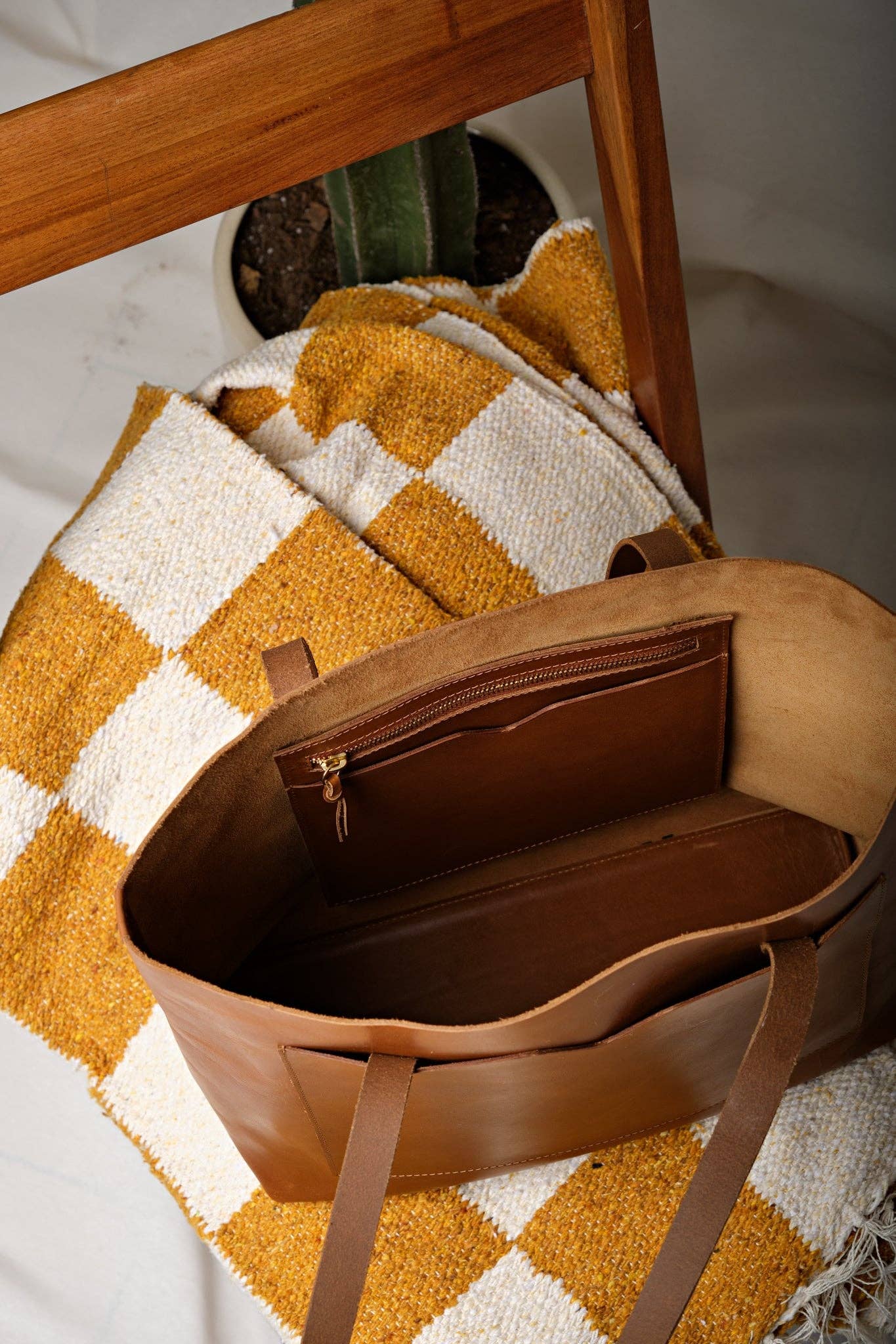 Full-Grain Leather Wide Tote Bag