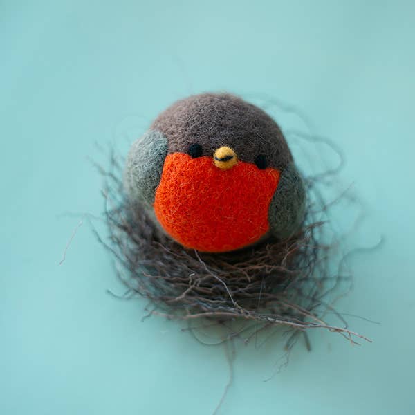 WOOL ROBIN BEASTBALL - DOG TOY