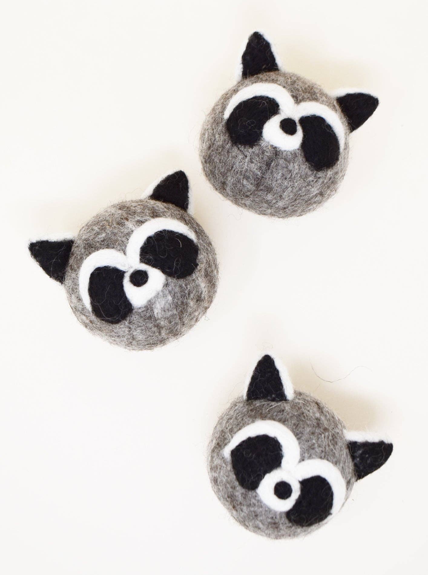 RACCOON BEASTBALL Wool Dog Toy