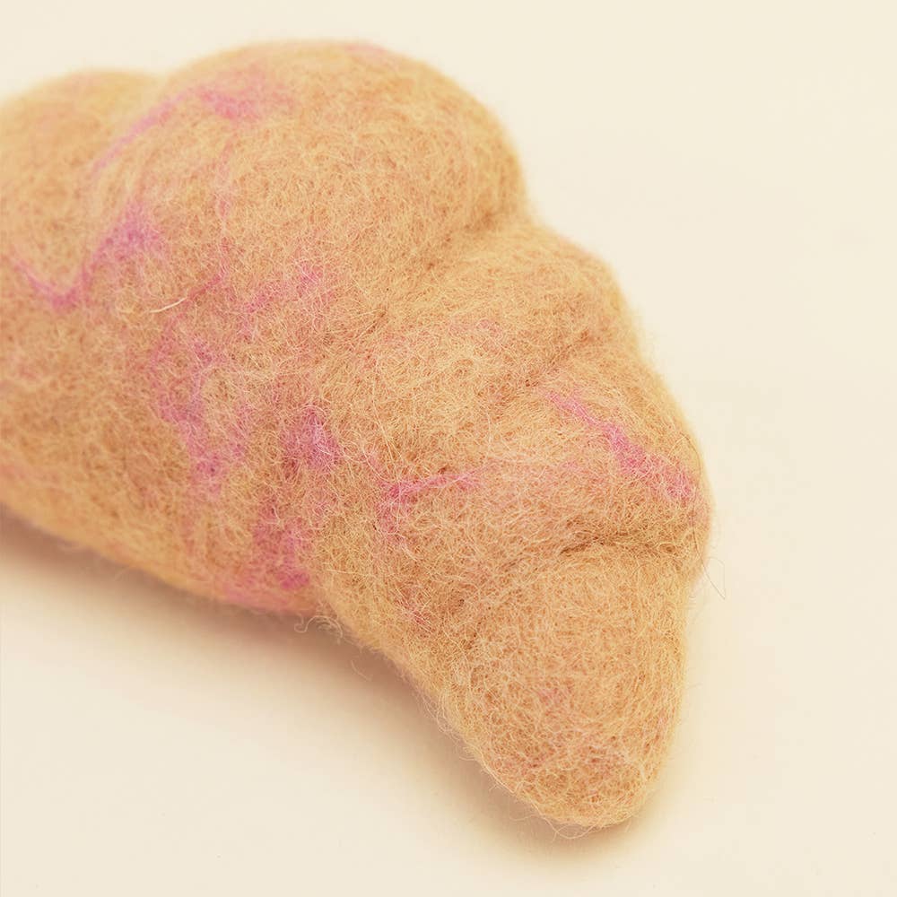 WOOL CROISSANT Wool Dog Toy