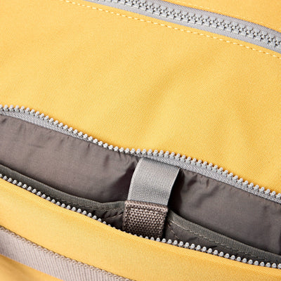 Gatwick Duffel Bag in Flax Canvas