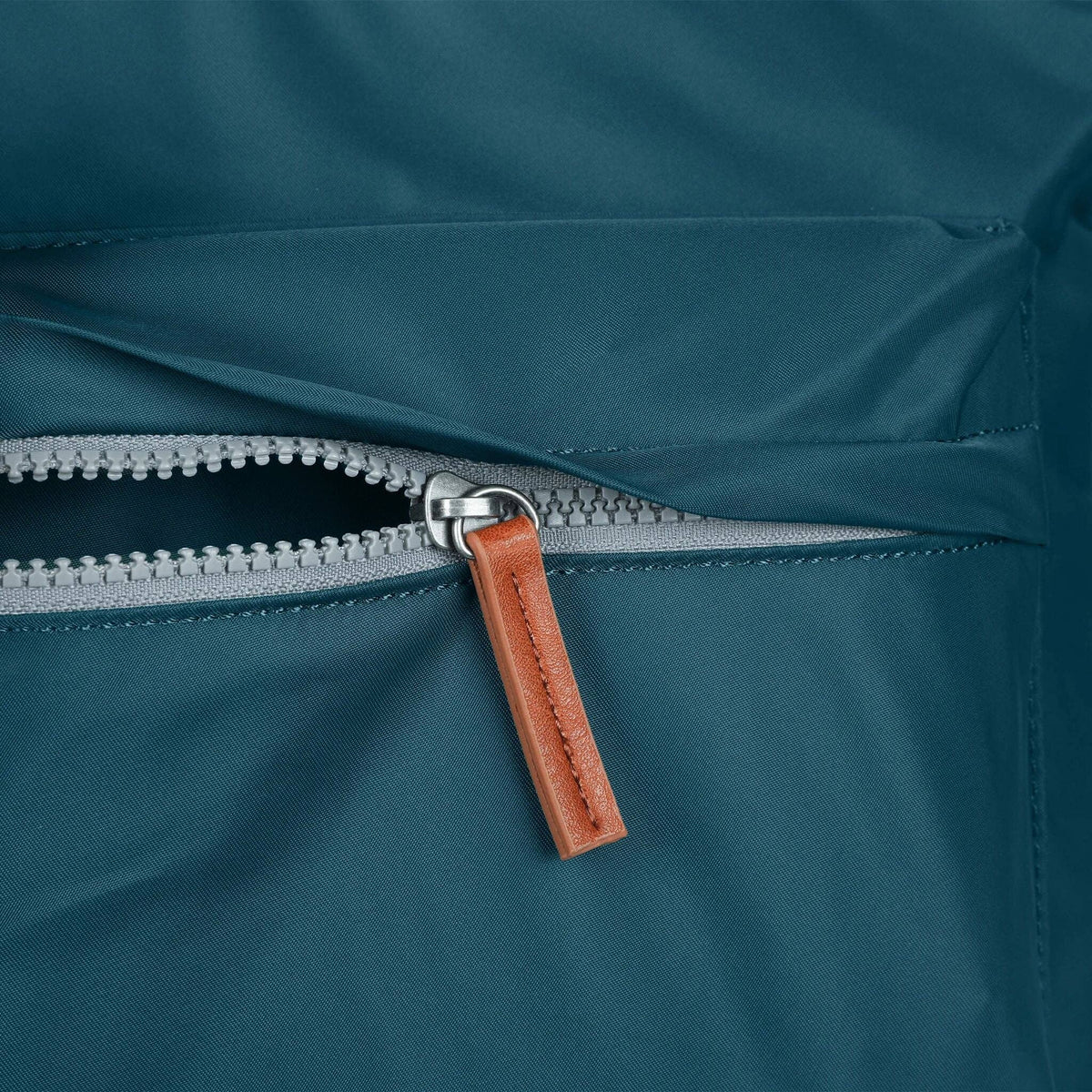 Kennington Crossbody Bag in Teal Nylon