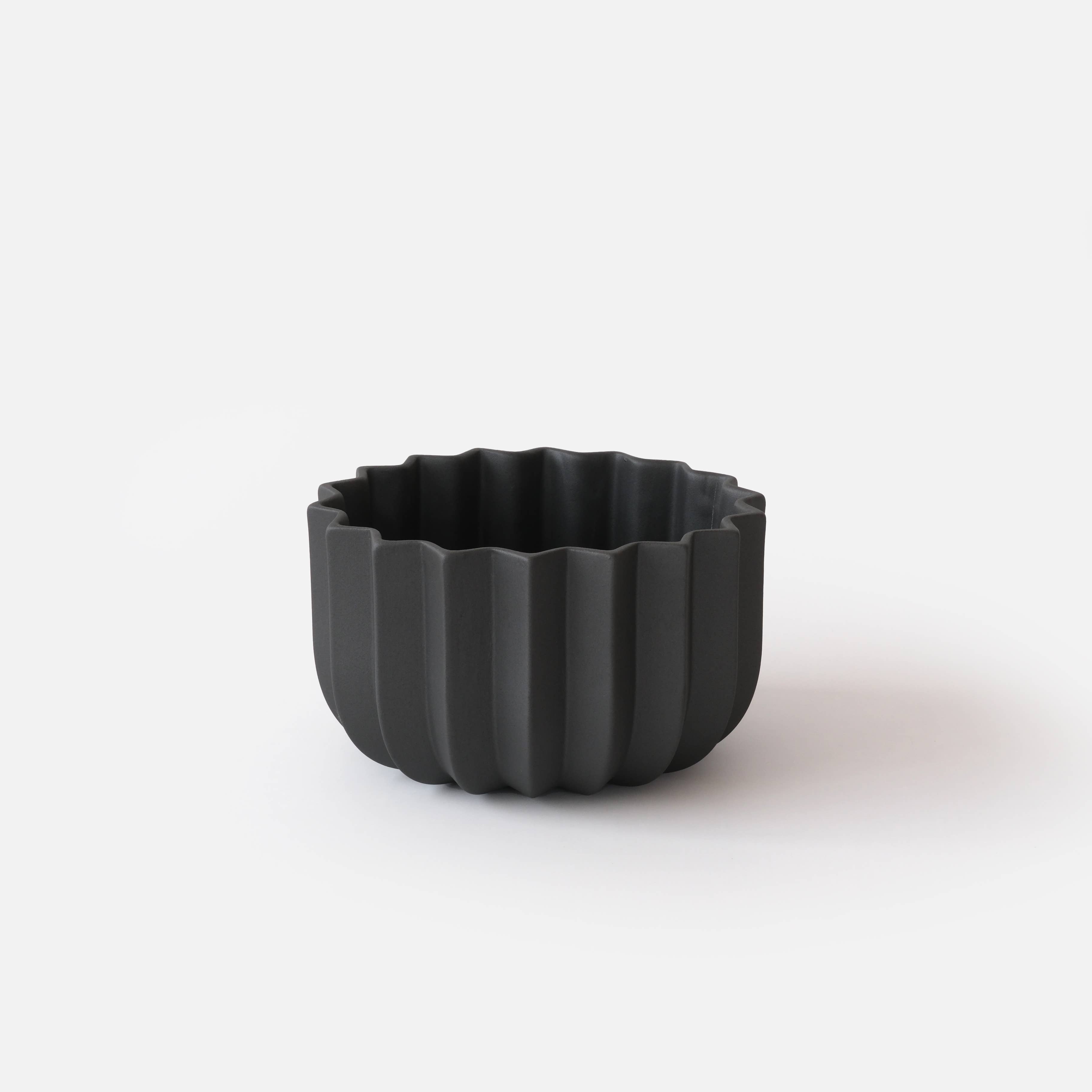 7" Wrap Ceramic Planter | Black