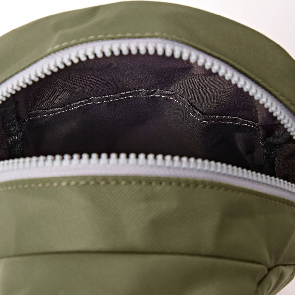 Willesden Sling Bag – Chive