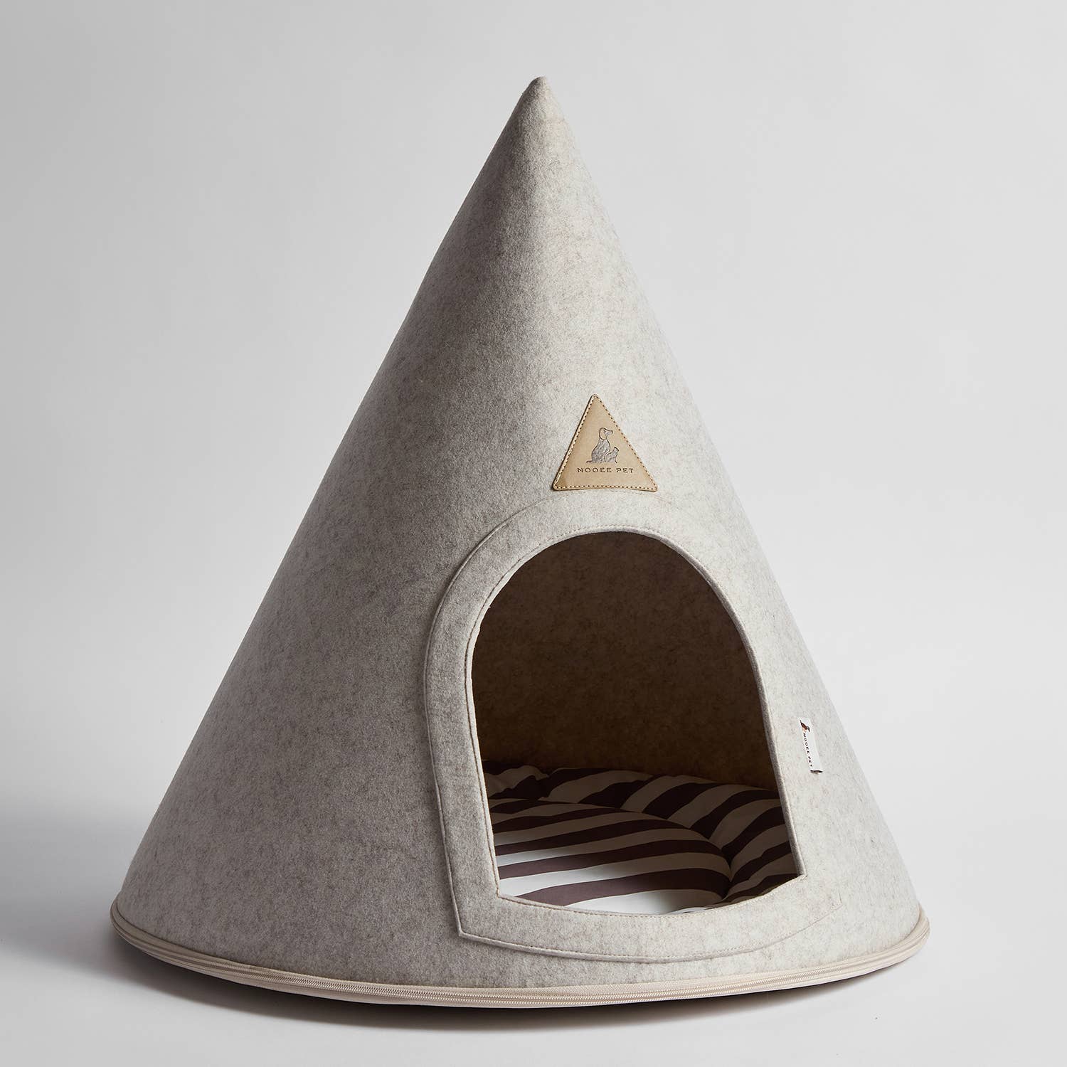 Mod Felt Pet Cave in Cream
