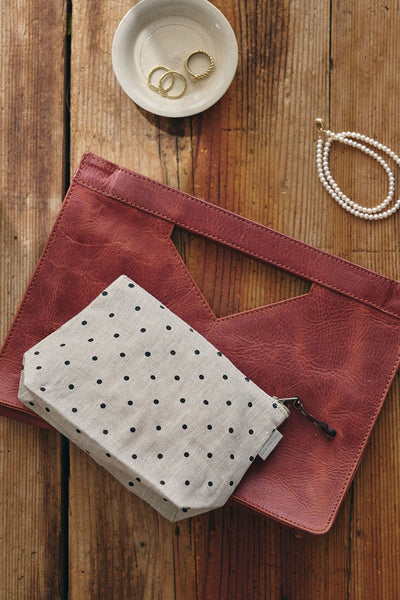 Chris Pouch Natural Dot