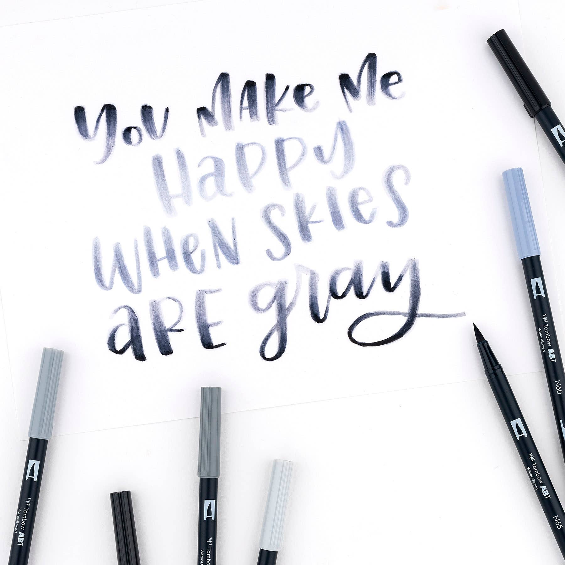 Dual Brush Pen Art Markers: Grayscale
